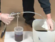 Spray Tool HS demonstration using DINITROL® ML cavity wax 1 Litre Shutz can with the wand